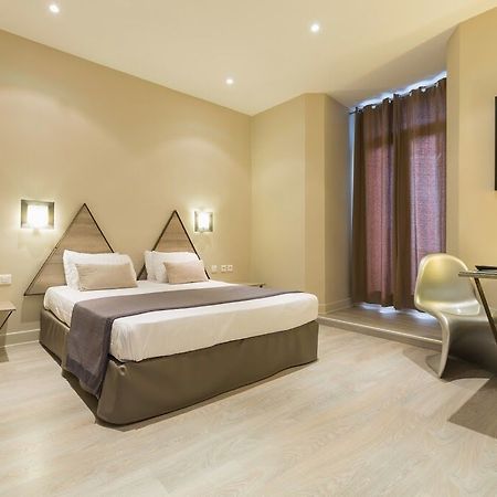 Hotel Amiraute Тулон Екстер'єр фото