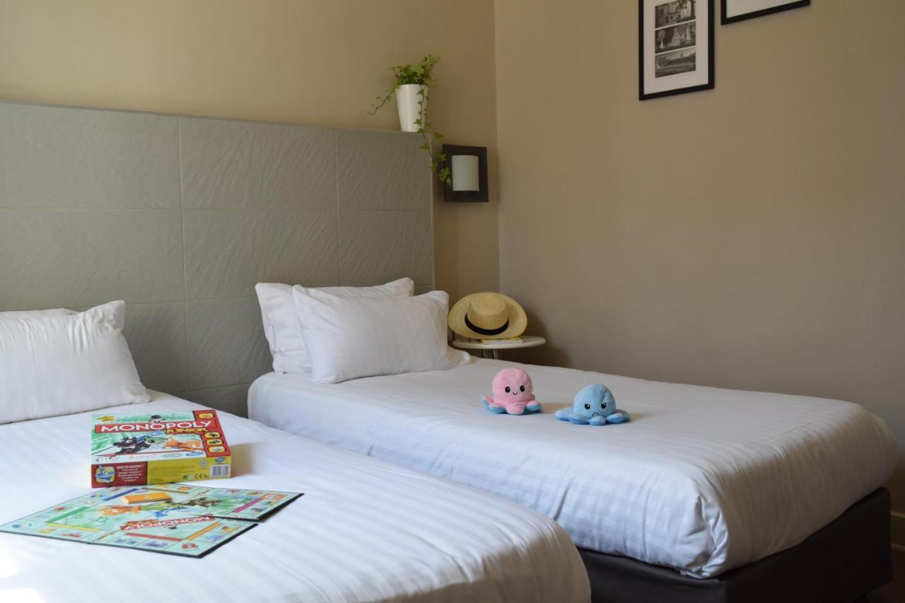 Hotel Amiraute Тулон Екстер'єр фото