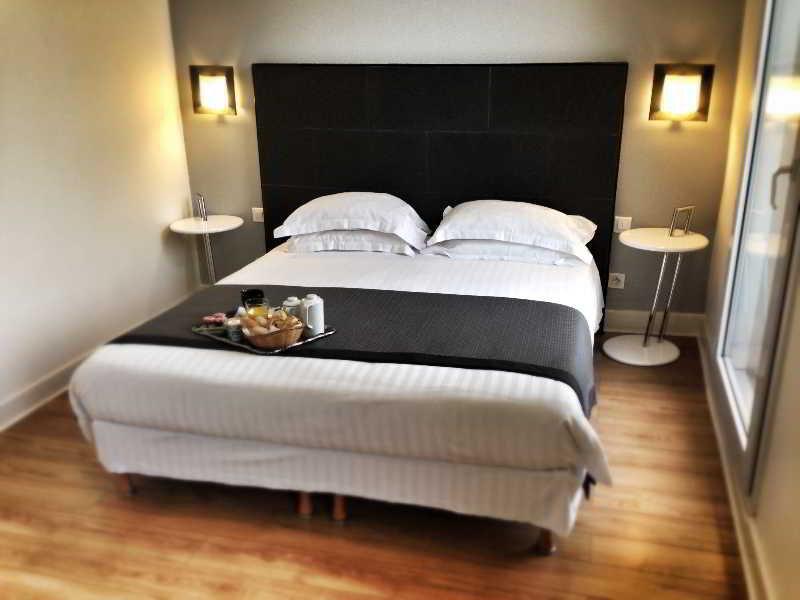 Hotel Amiraute Тулон Екстер'єр фото