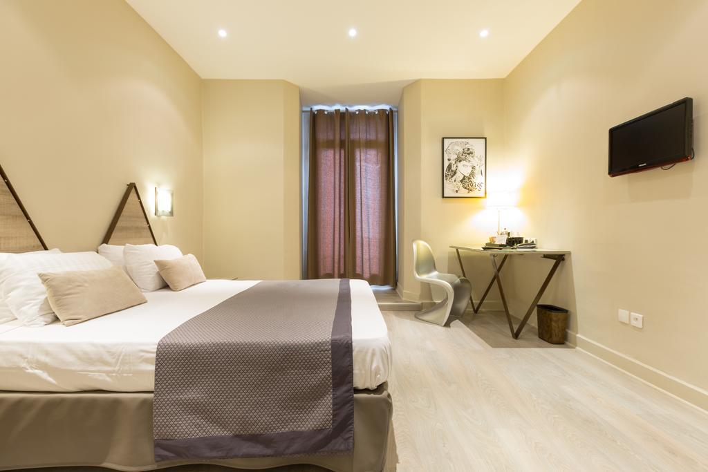 Hotel Amiraute Тулон Екстер'єр фото