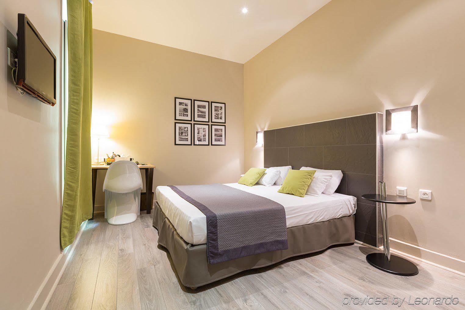 Hotel Amiraute Тулон Екстер'єр фото